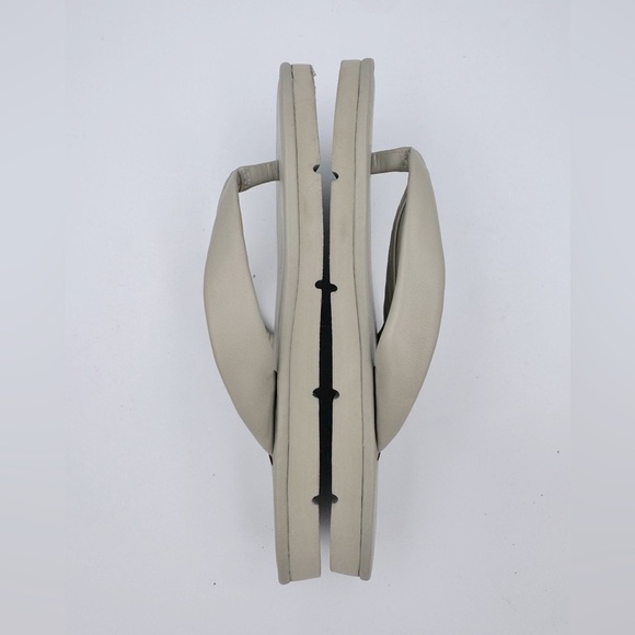 Vince Olexa-B EUC Sz 8 Light Grey - Picture 3 of 6